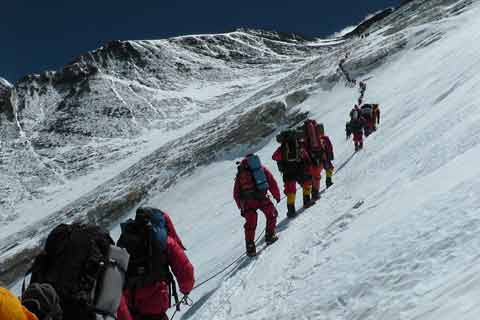 珠峰登山季开启图片_WWW.66152.COM